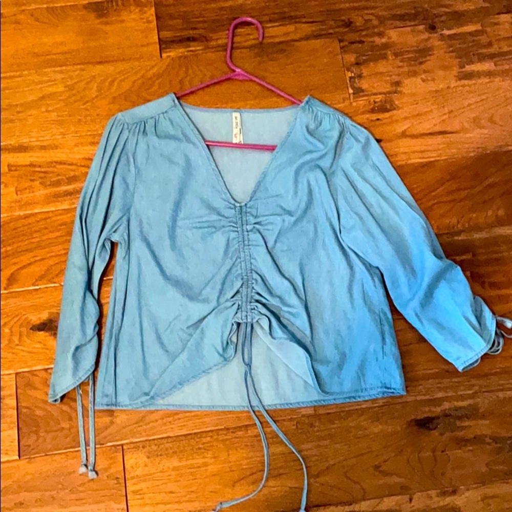 Blue jean quarter sleeve shirt